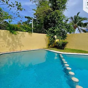 Hébergement de vacances Amplia Y Calida Casa Cerca De Plaza Las Americas, Cancún